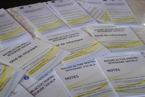 brosuri-ghiduri-pliante-si-notes07B858D4-2612-9DCB-1649-B2601841AFD7.jpg